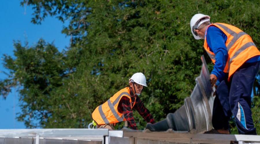 Professional gutter cleaning in Stratton, OH